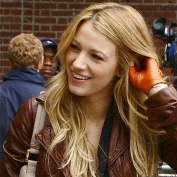 ππXOXOππ Gossip Girl Closet - Picture 1 of 5